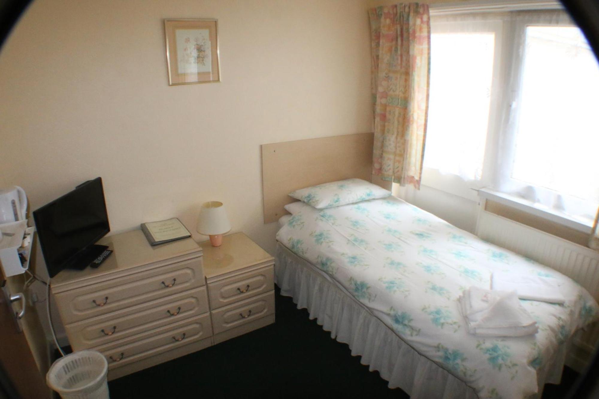 Hotel The Glendeveor New Quay Pokoj fotografie
